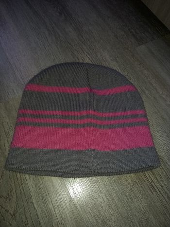 bonnet fille rose et gris taille 3/5 ans