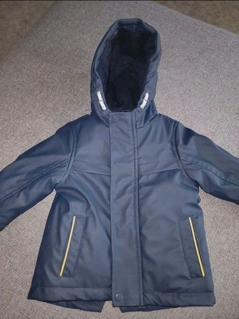 Manteau coupe vent