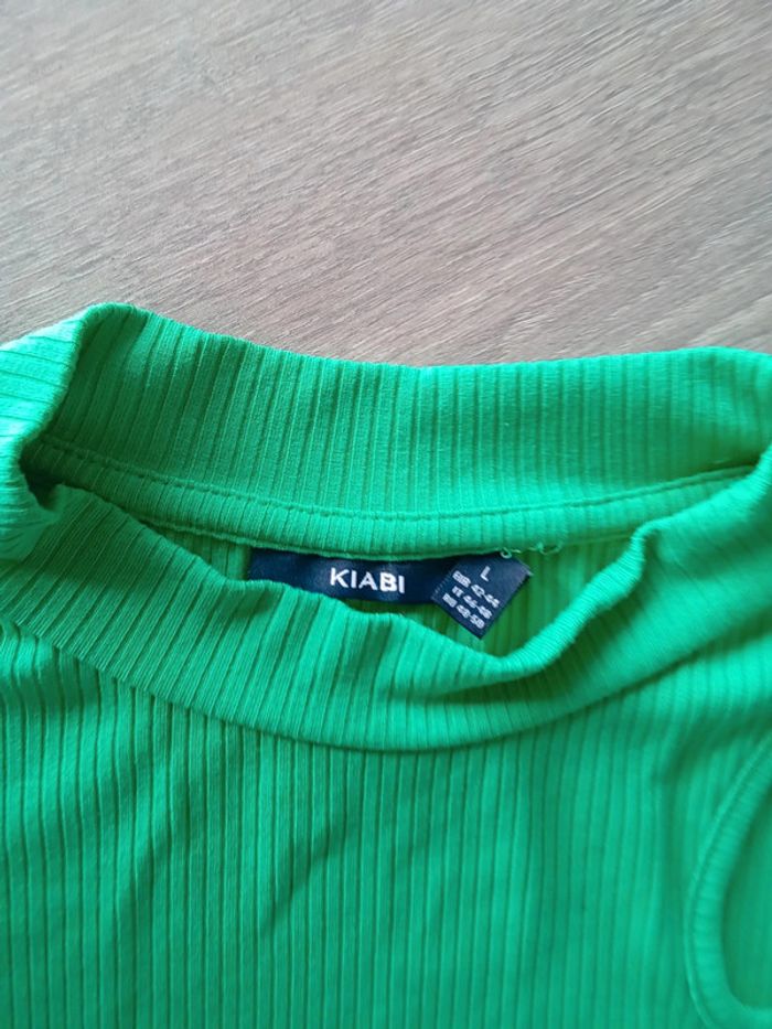 Haut vert - photo numéro 2
