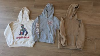 Lot de sweats à capuche