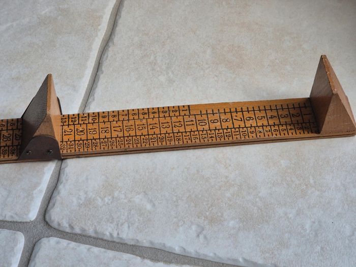 Ancien pédimètre en bois - photo numéro 6