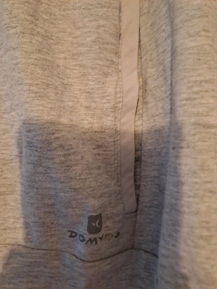 Sweat gris Decathlon - photo numéro 2