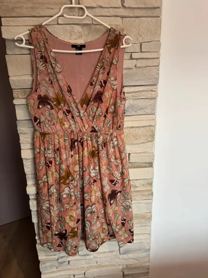 Robe d’été à fleurs H et M - photo numéro 2