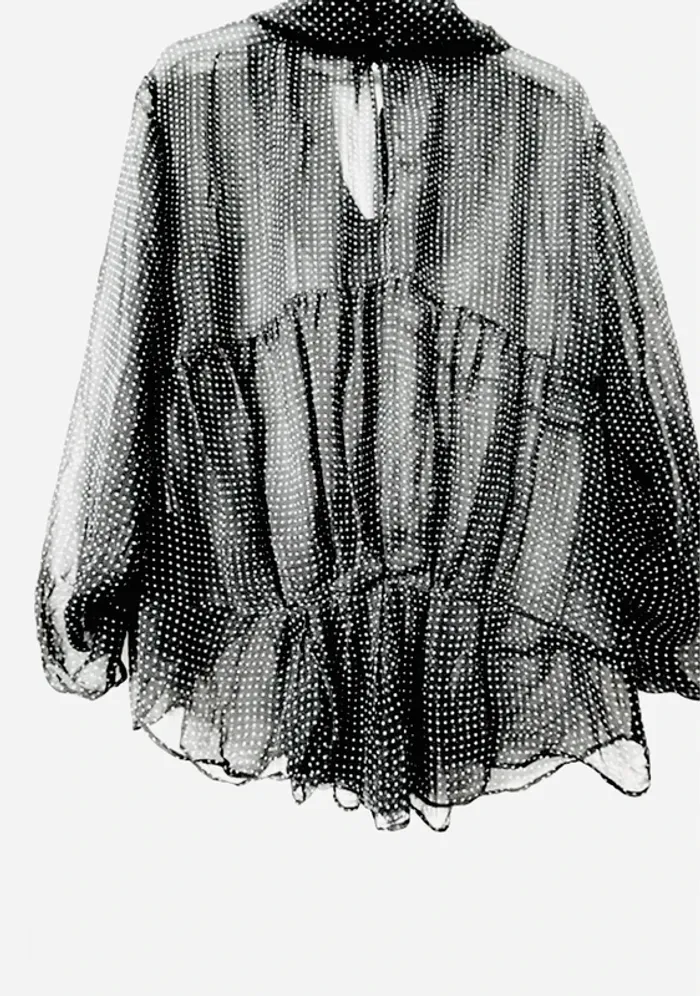 Belle blouse Zara XL - noire transparente avec petit pois. Très bon état - photo numéro 3