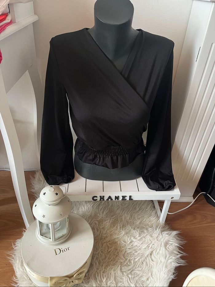 Lot 3 hauts fille ado noirs Kiabi 12/14ans/XS TBE 🖤 - photo numéro 2