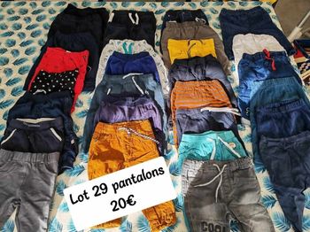 Lot 29 pantalons 6 mois