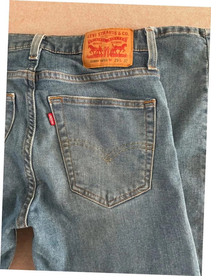 Jeans Levis skinny taper W29L32 bleu comme neuf - photo numéro 8