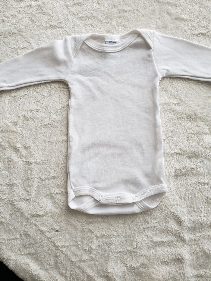 Lot de 3 bodies taille 1mois - photo numéro 4