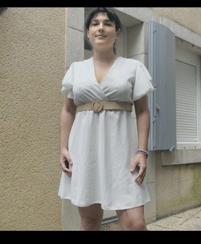 Superbe robe neuve taille unique