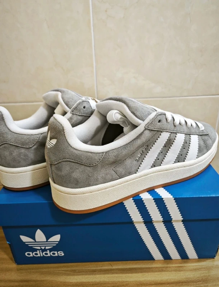 Baskets Adidas - photo numéro 2