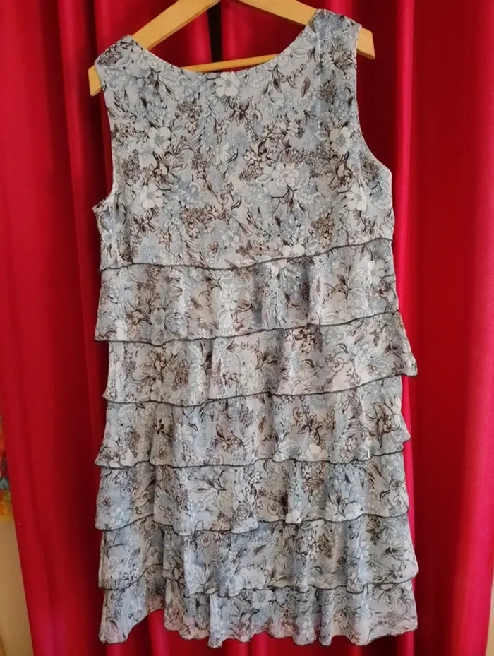 Robe à volants - photo numéro 2