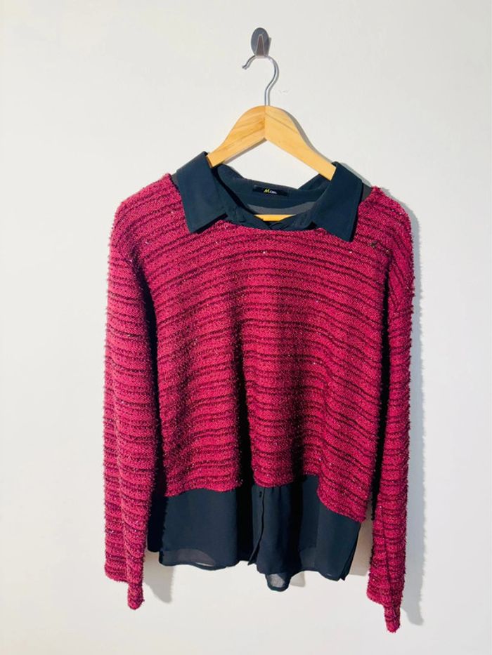 Pull rouge foncé avec col noir, taille XL 🔴