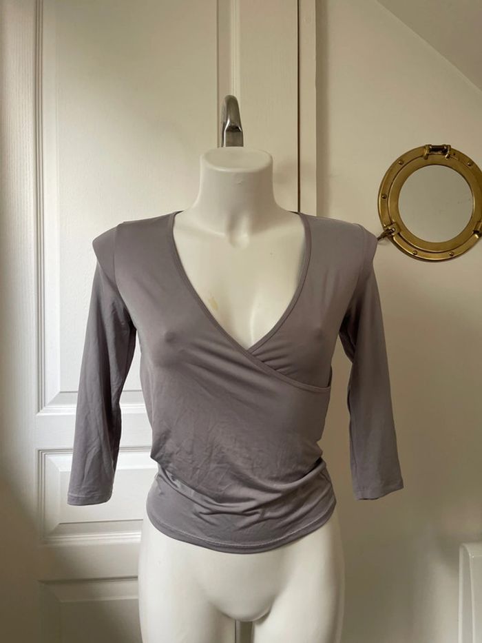 Top gris - photo numéro 7