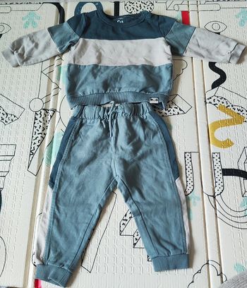 Ensemble C&A 80 cm 9-12 mois