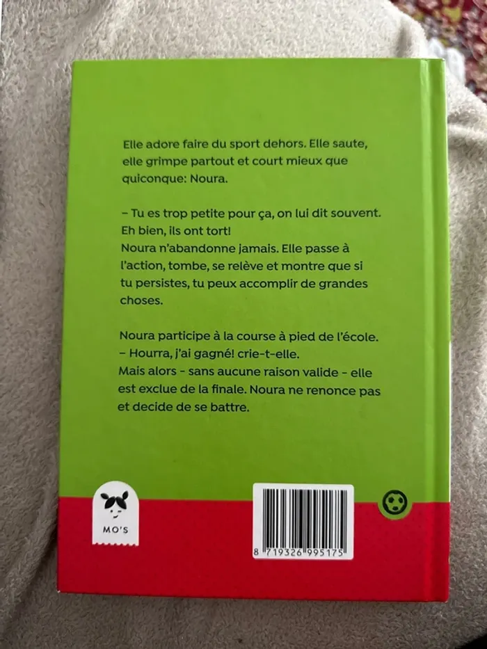 Livre, Noura bat les records - photo numéro 2