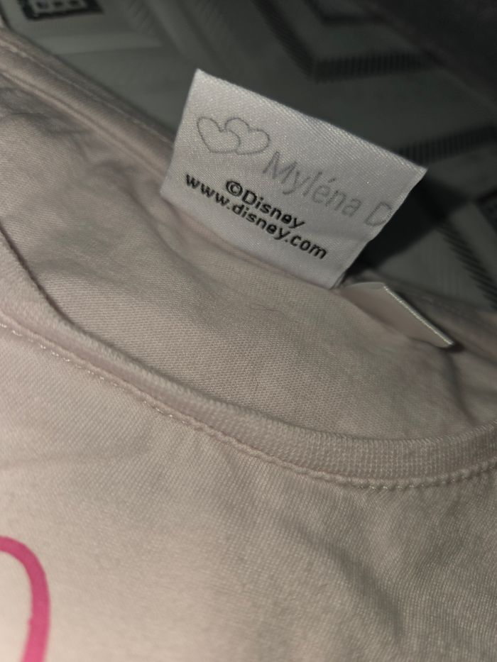 Lot de 3 vêtements disney - photo numéro 6