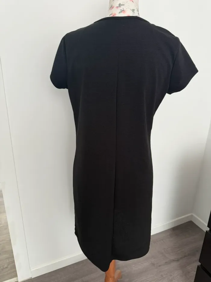 Robe manches courtes noires Gemo taille M ou 38 - photo numéro 5