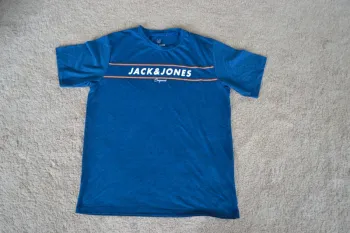 Tee-shirt Jack & Jones  Taille 16 ans