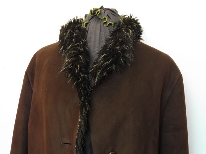 Manteau femme marron façon nubuck Polarskin T40/42, 65cm aux aisselles, 69cm de haut. - photo numéro 2