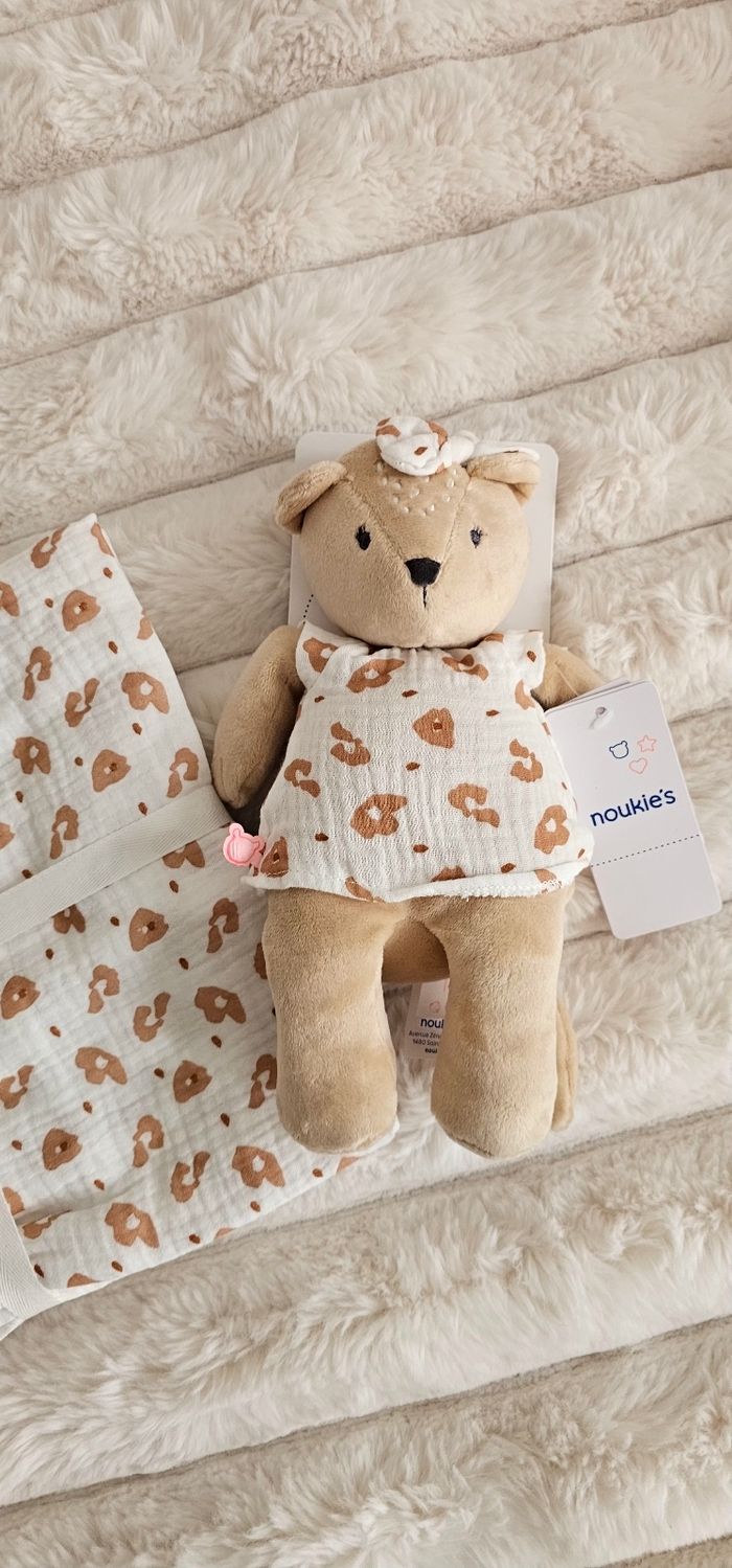 Ensemble de 3 langes et peluche doudou assorti Noukie's Neufs - photo numéro 4