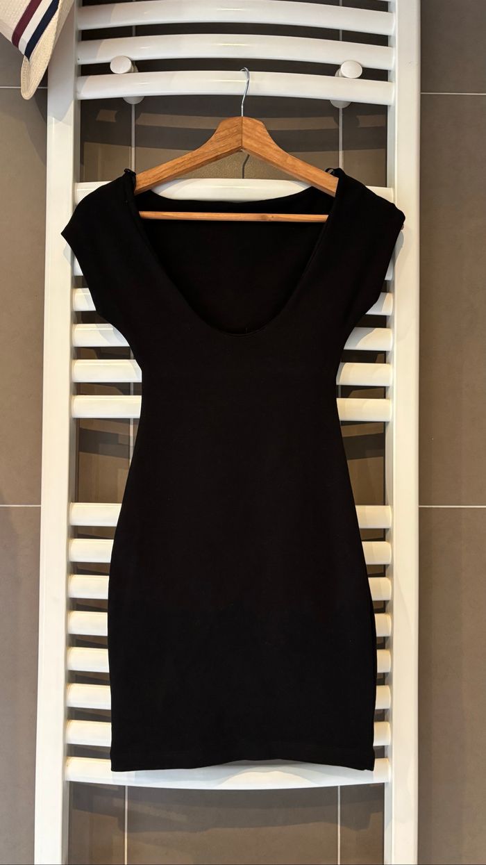 Robe noire dos nu ZARA Taille M - photo numéro 2