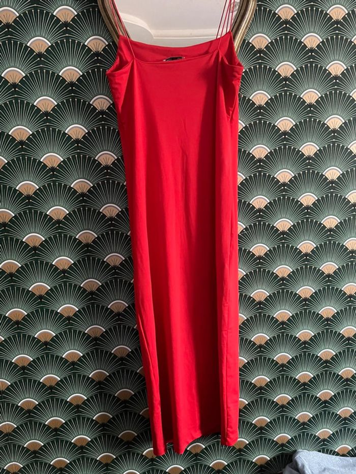 Robe rouge longue moulante Zara taille L extensible - photo numéro 3
