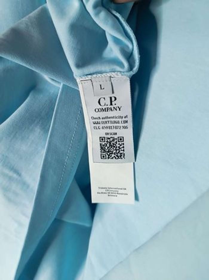 T-shirt cp company - photo numéro 5