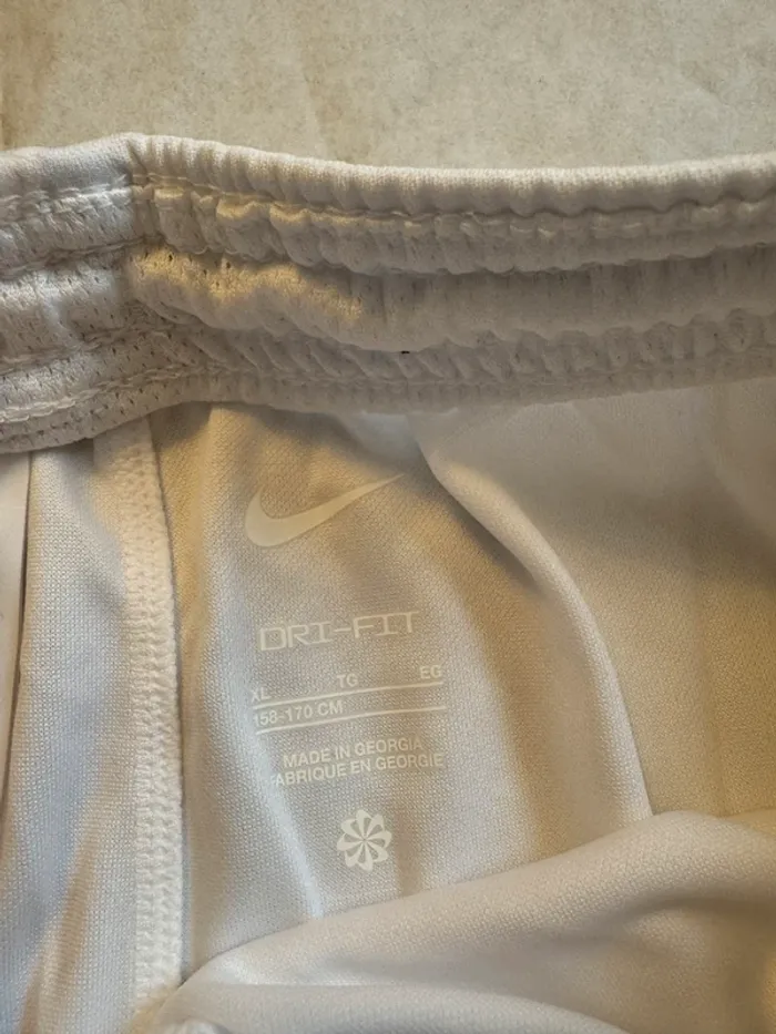 Short de foot Nike équipe Chelsea taille 13/15 ans authentique neuf - photo numéro 7