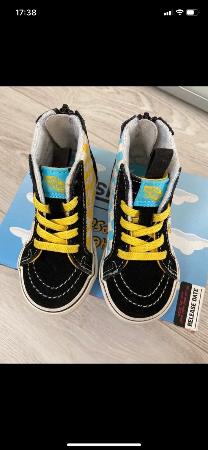 Baskets Vans Sk8 hi the simpsons 22,5 - photo numéro 3