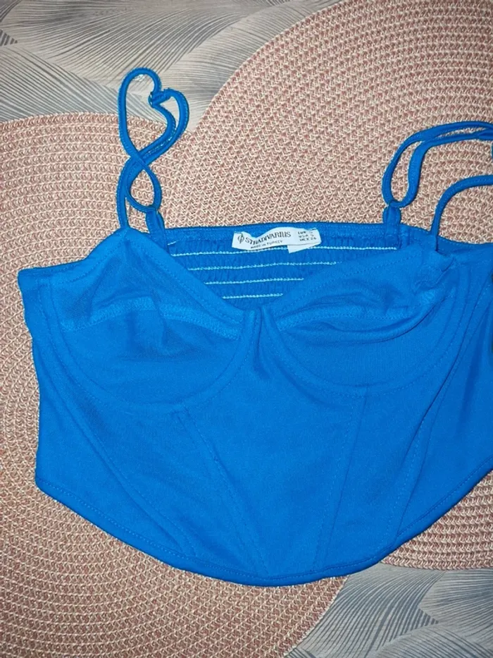 Bustier bleu taille S stradivarius
