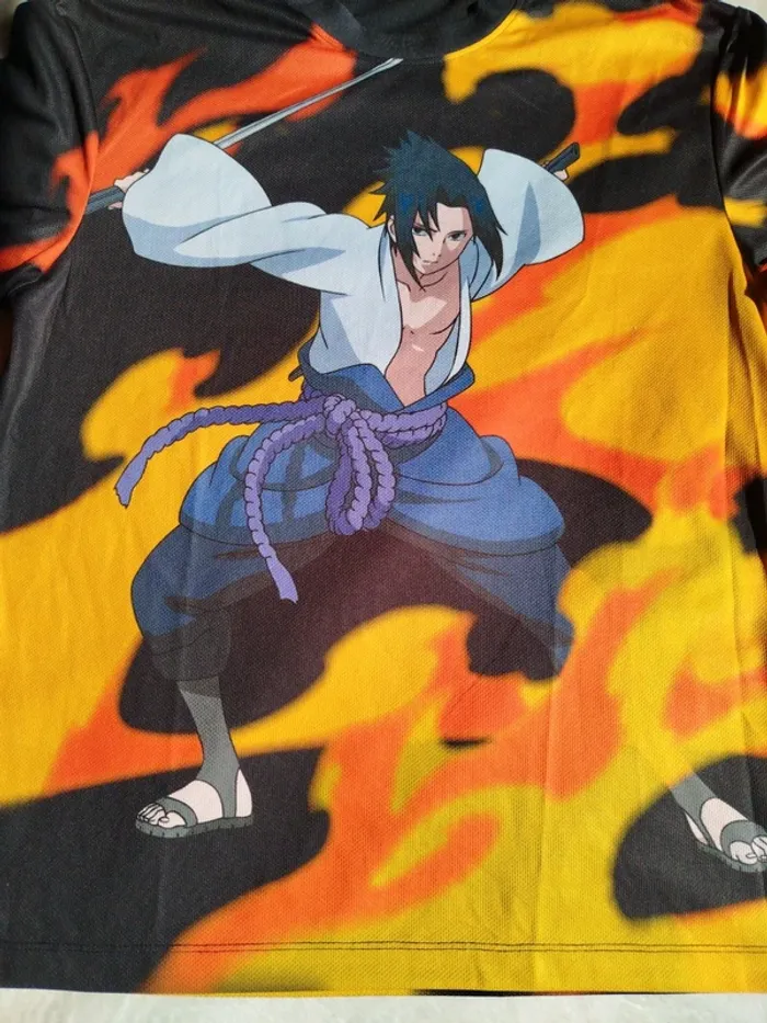 T-shirt Sasuke Primark taille M - photo numéro 3
