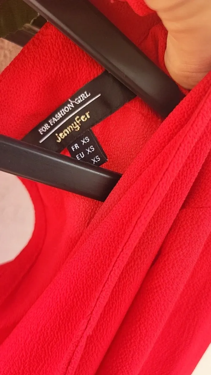 Top rouge - photo numéro 5