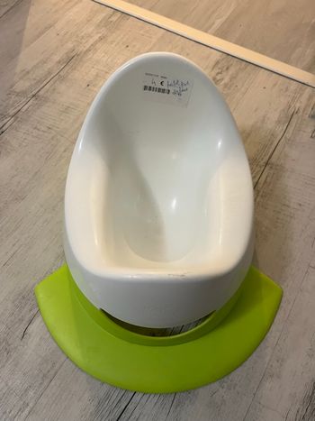 Pot bébé et réducteur de wc