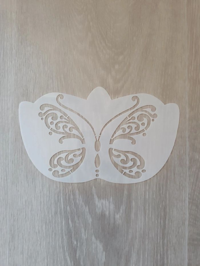 Masque pochoir enfant