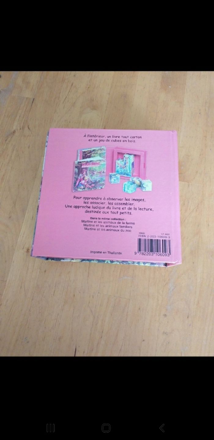 Coffret Martine. Livre cartonne et cubes puzzle bois - photo numéro 10