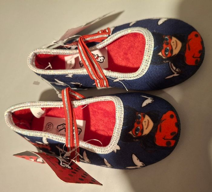 Pantoufles  Miraculous - photo numéro 2