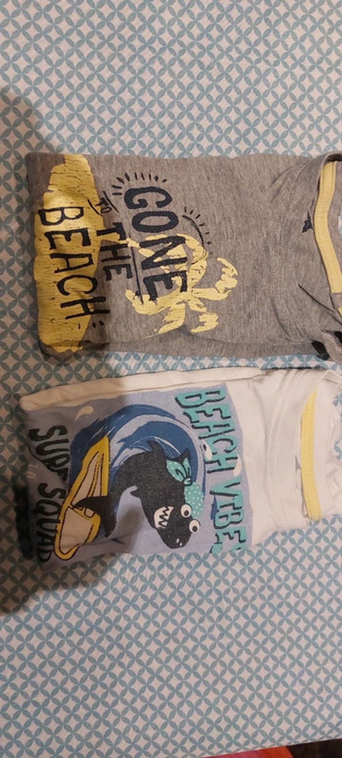 Lot de 2 t-shirt 4 ans