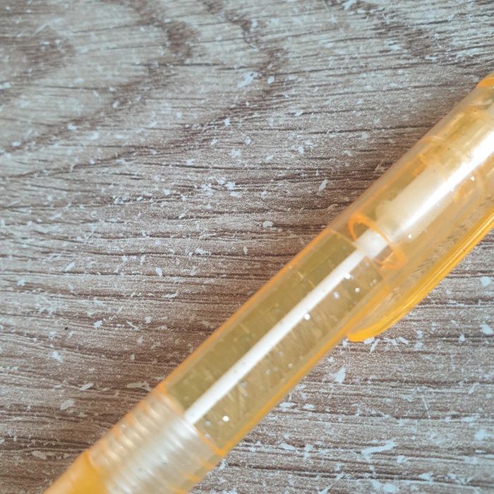 ⭐ Stylo avec paillettes #emyfleury_scolaire - photo numéro 3