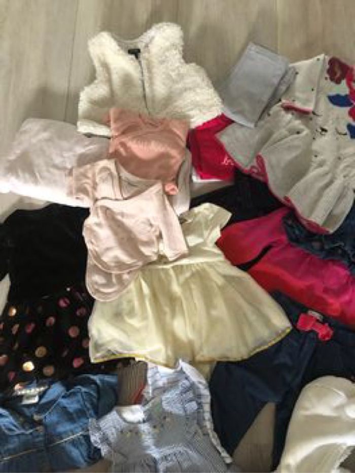 Gros lot de vêtements bébé fille - photo numéro 4