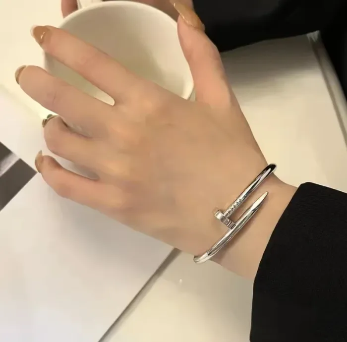 Bracelet jonc argenté taille 19cm