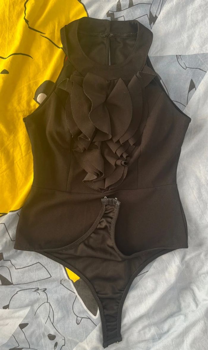 Lot 4 Bodys Taille S - photo numéro 3