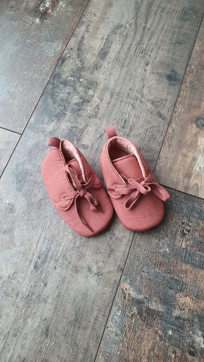 Très belle paire de chaussures taille 18 en excellent état - photo numéro 2