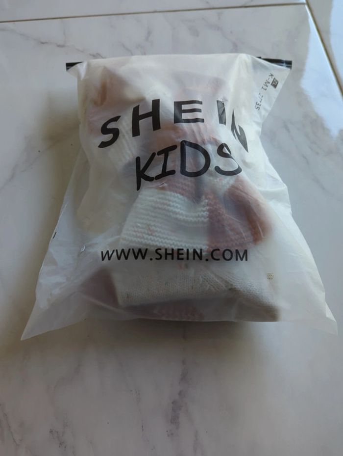Ensemble Shein - 4 ans - Neuf - photo numéro 6