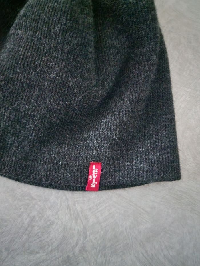 Bonnet levis - photo numéro 3