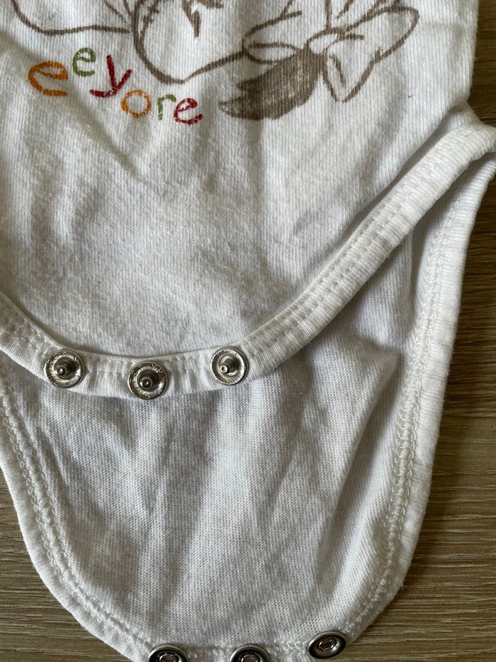 Bodies bébé 1 mois - photo numéro 3