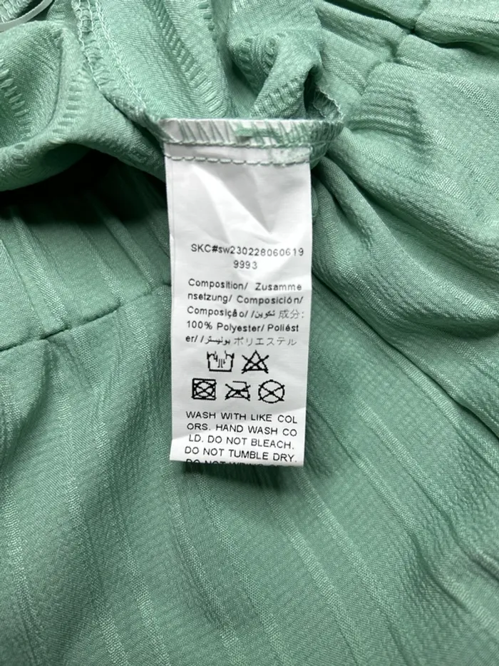 Pantalon à jambes larges vert Shein - Taille 38/M - photo numéro 6