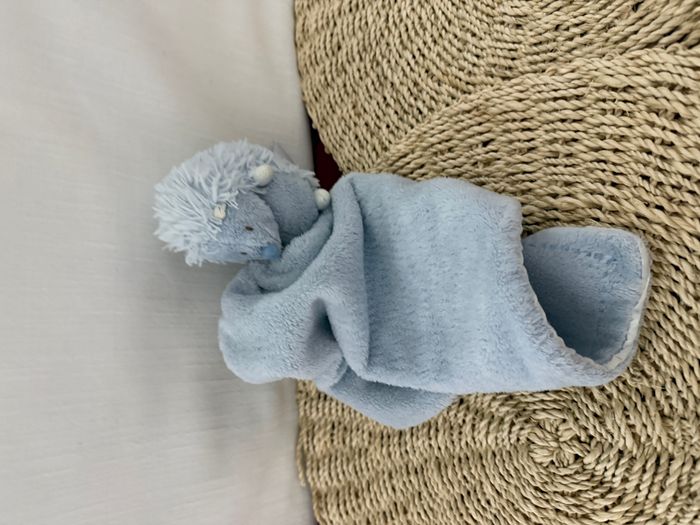 Doudou mouchoir hérisson TARTINE ET CHOCOLAT bleu - photo numéro 4