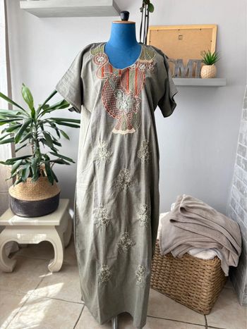 Robe longue - fabriqué en Égypte - fluide et légère - kaki à motif - comme neuve - taille M