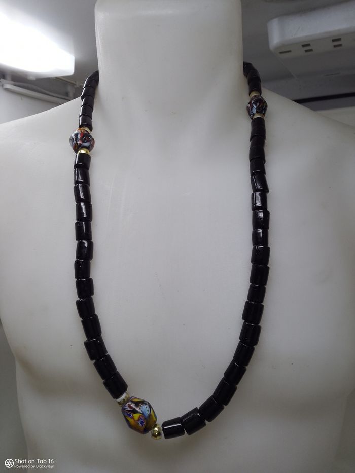 Superbe collier sur toi en perle de nyx et de verre