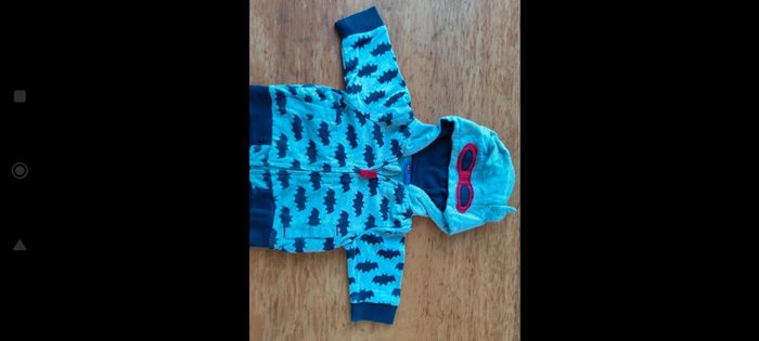 Lot de 2 vestes à capuche taille 1mois Disney et batman - photo numéro 2